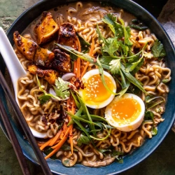 CHICKEN RAMEN