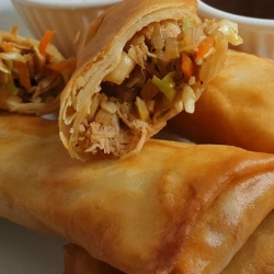 CHICKEN SPRING ROLL