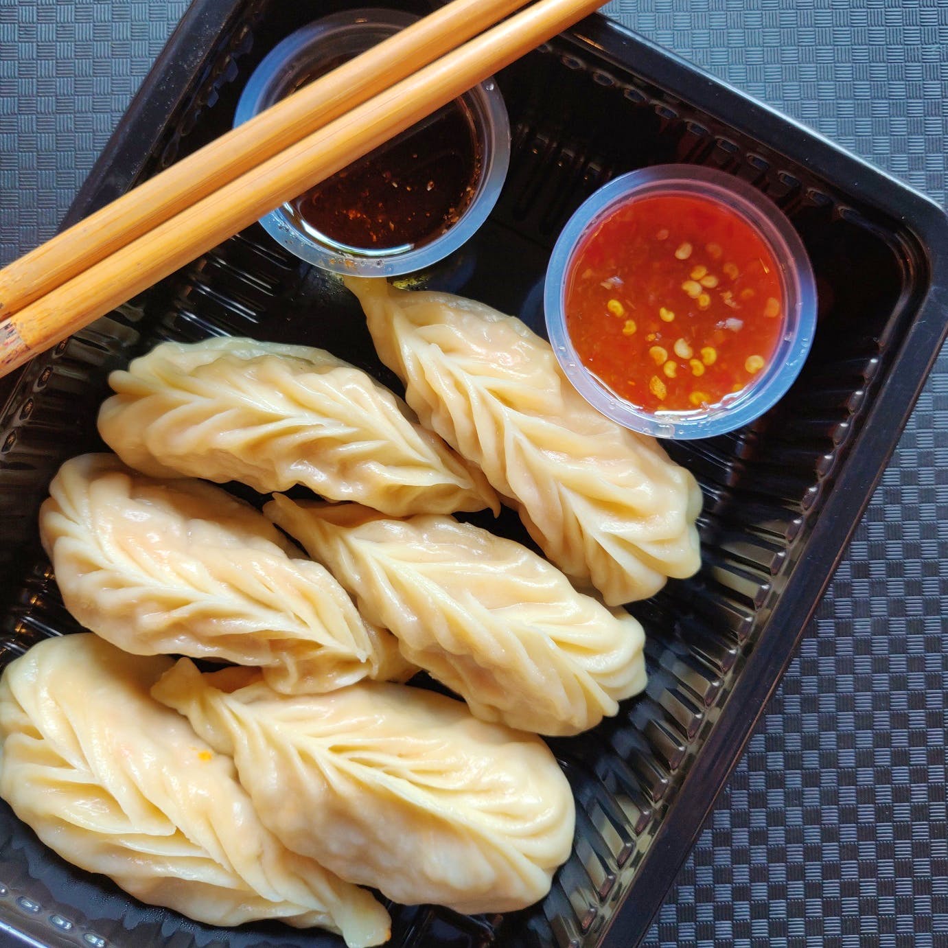 PRAWN MOMO
